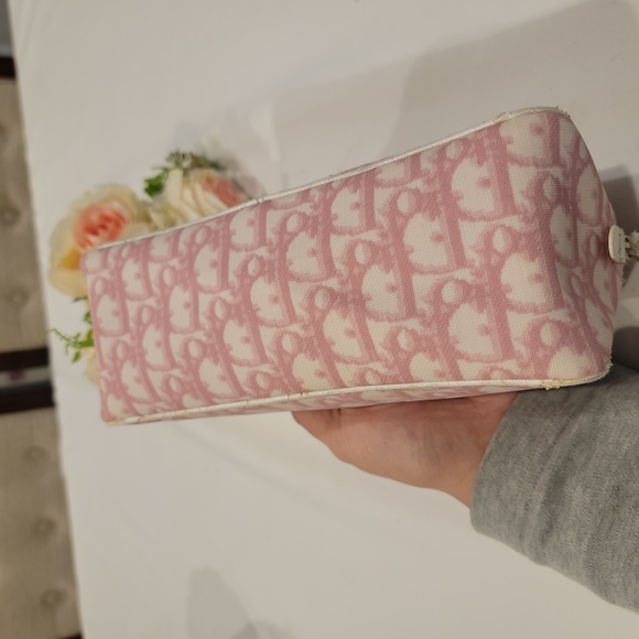 Authentic Dior trotter pouch - Picture 2 of 11